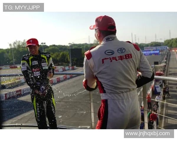 武汉羽毛球队在洲际杯积分榜上以53分稳居第一展现强劲实力